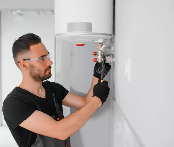 Expert Plumber for Water Heater Expansion Tank Installation in Plantation, FL